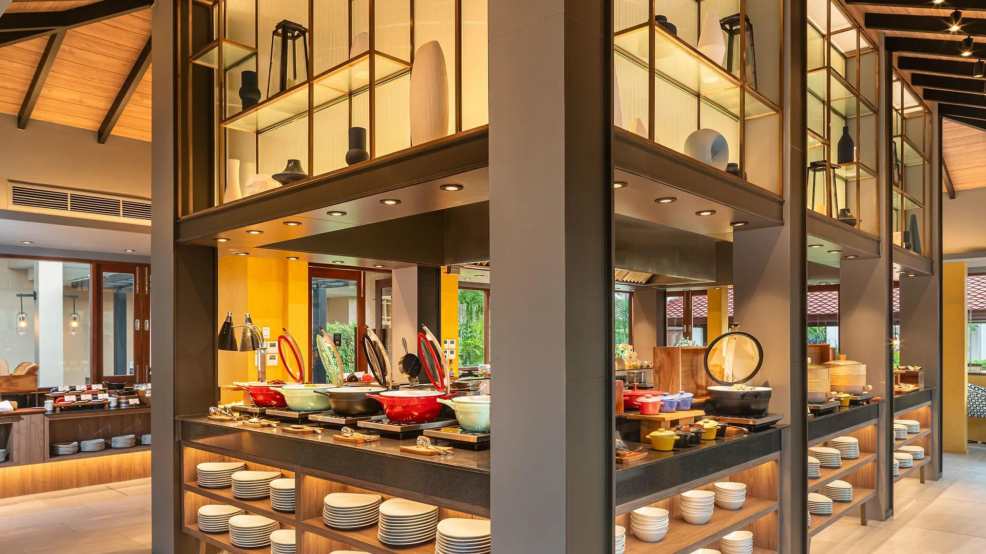 Grand Mercure Khao Lak Bangsak Hotel