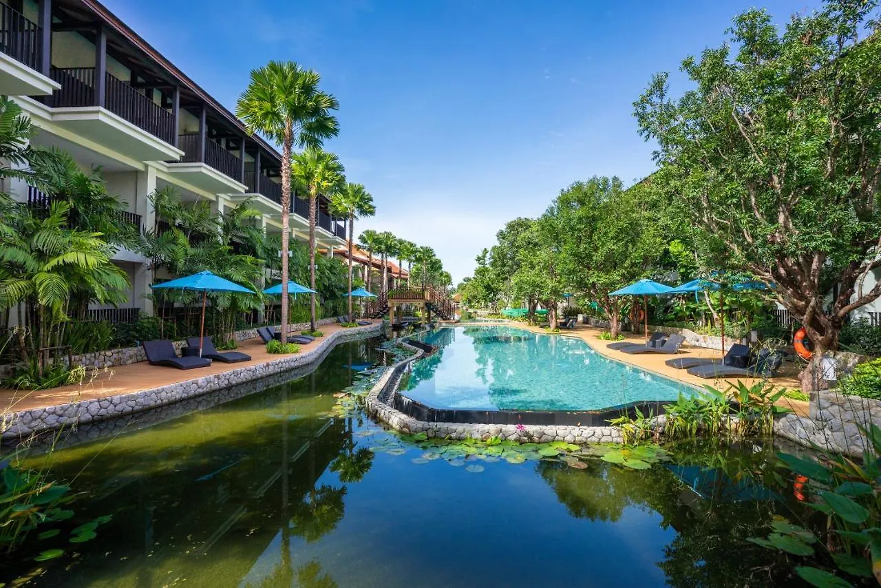 Grand Mercure Khao Lak Bangsak Hotel